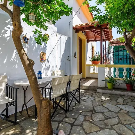 The Lofthouse At Skopelos Town Exterior photo